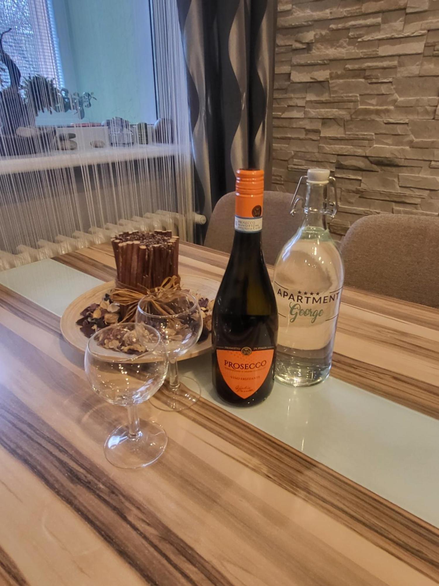 Apartman George Bratislava Eksteriør bilde